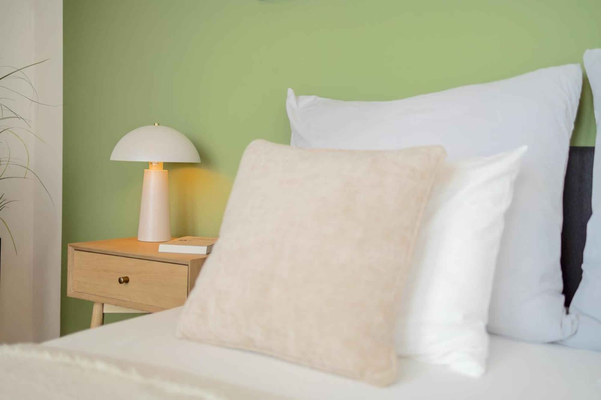 Bright 2Br - 8Th Floor, Balcony, Free Parking - By Gravity Prague Apartamento Exterior foto